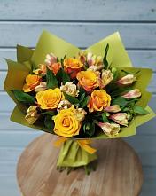 Букет цветов из:  Альстромерии и Розы в Заюково