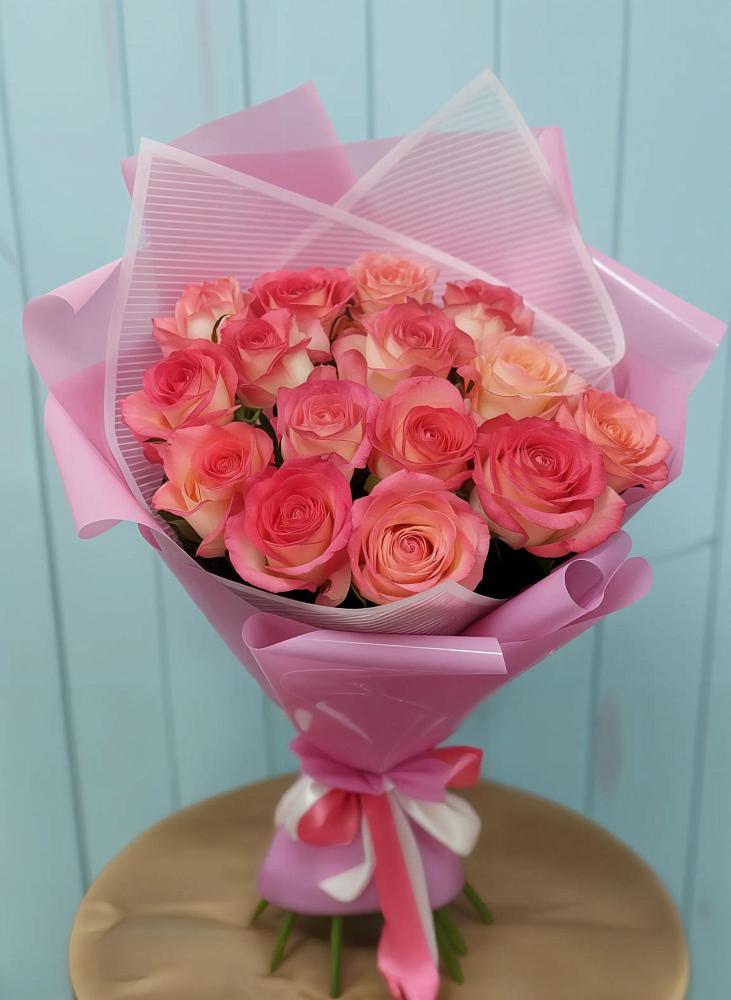 Букет 15 Розовых роз Равель в Заюково