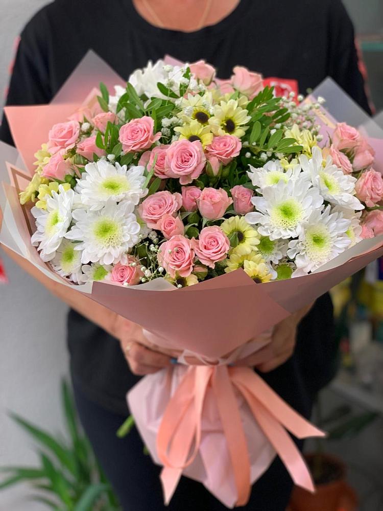 Букет цветов из: Розы и Хризантемы в Заюково