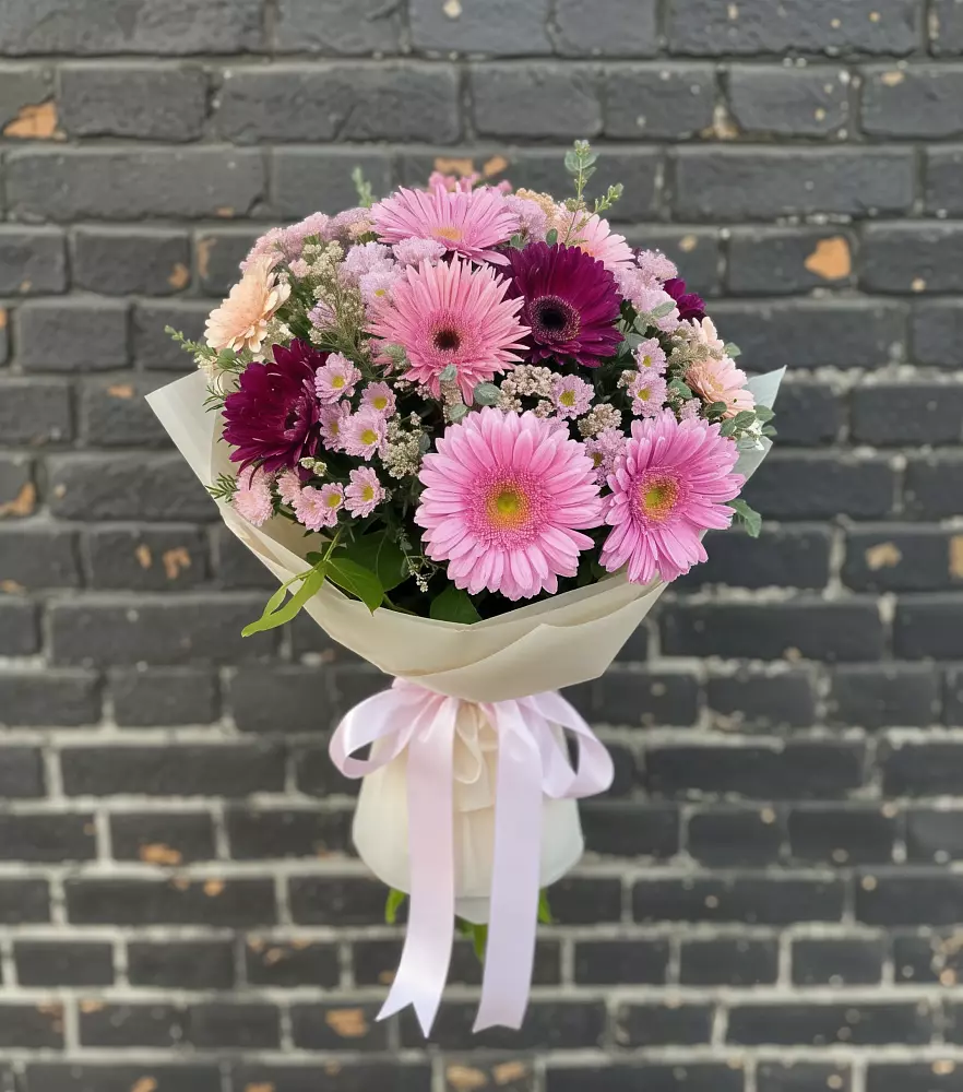 Букет цветов из: Герберы и Хризантемы в Заюково