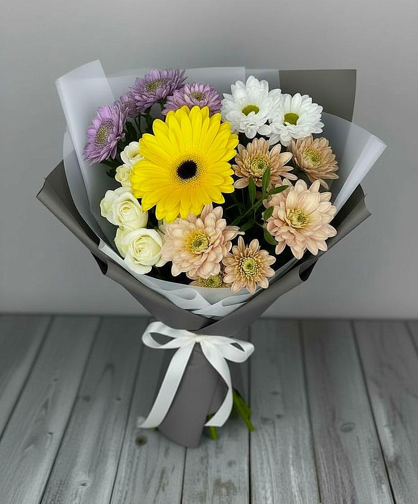 Букет цветов из: Розы, Герберы и Хризантемы в Заюково