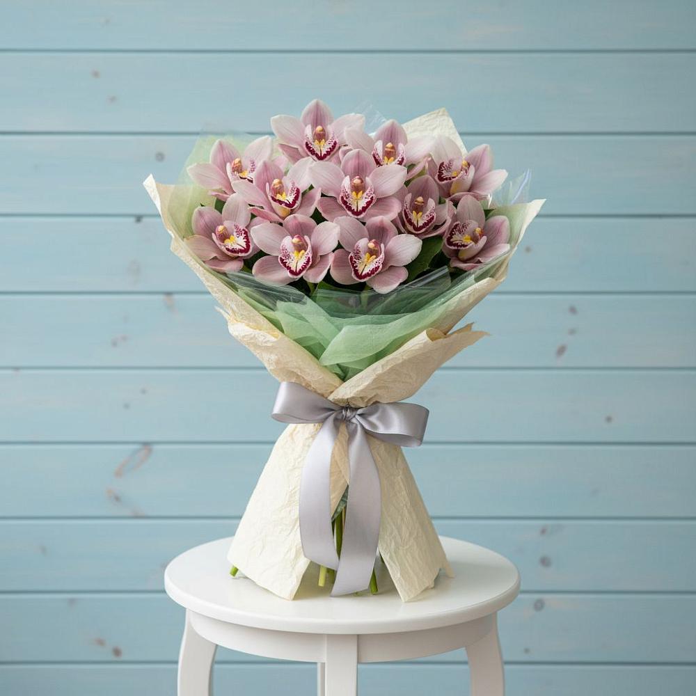 Букет цветов из: Орхидеи и Розы в Заюково