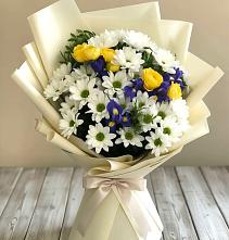 Букет цветов из:  Ирисы, Хризантемы и Розы #REPLACE_PRED# Заюково
