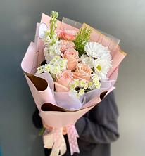 Букет цветов из:  Хризантемы и Розы в Заюково