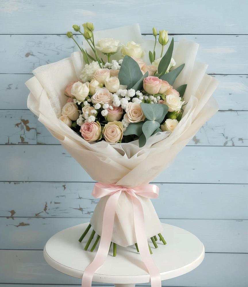 Букет цветов из: Розы и Лизиантусы в Заюково