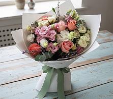 Букет цветов из:  Розы, Лизиантусы и Гвоздики #REPLACE_PRED# Заюково