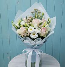 Букет цветов из:  Розы и Лизиантусы в Заюково