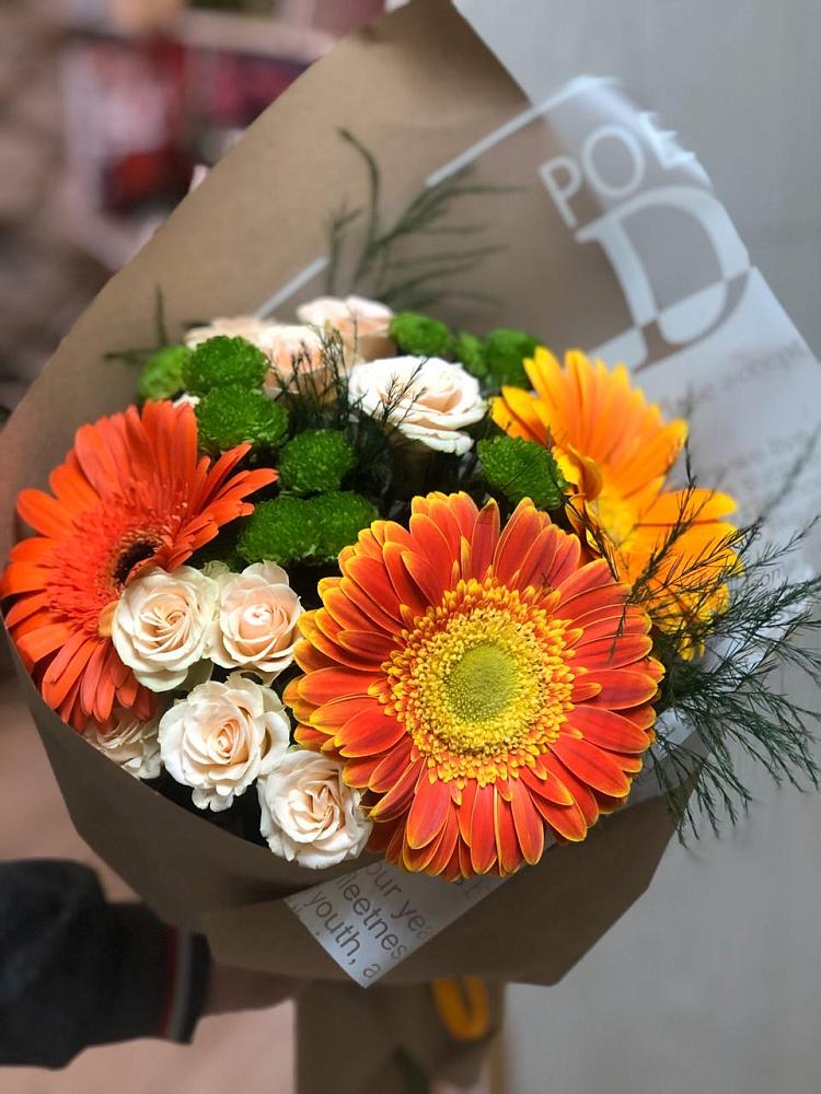 Букет цветов из: Герберы, Хризантемы и Розы в Заюково