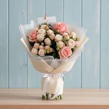 Букет цветов из:  Розы в Заюково